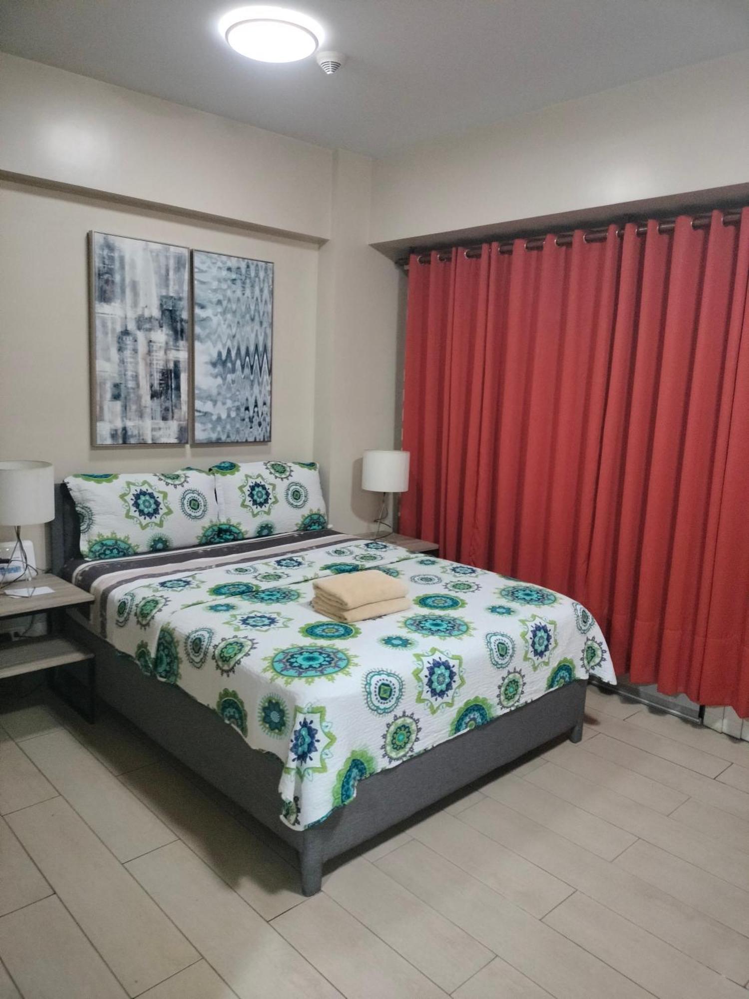 Condotel Near Airport Pasay Exteriér fotografie